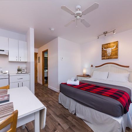 Complexe Les Neiges Hotel Beaupre Bagian luar foto