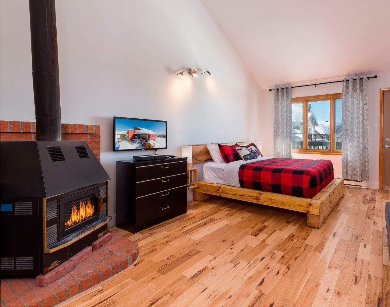 Complexe Les Neiges Hotel Beaupre Bagian luar foto
